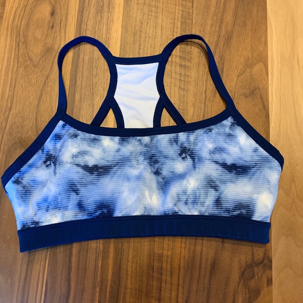 GapFit Sports Bra